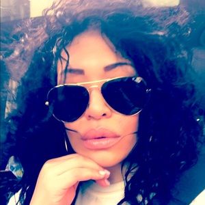 Meet your Posher, Cynt